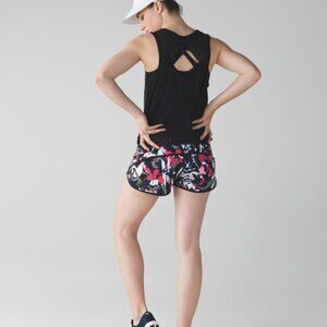 Lululemon Speed Short Size 4 Pop Cut Boom Juice Multi / Black